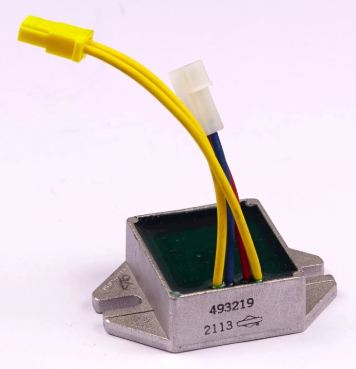 Regulator i gruppen  hos GPLSHOP (493219)