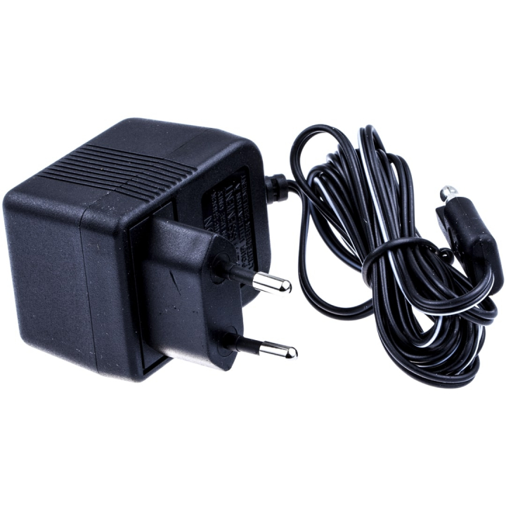 BATTERY CHARGER i gruppen  hos GPLSHOP (5029512-02)