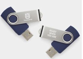 Usb Memory Stick Rwya 8 Gb Husqvarna 5822977-01 i gruppen Husqvarna Skov og have produkter / Husqvarna Tøj/Udstyr / Arbejdstøj / Tilbehør hos GPLSHOP (5822977-01)