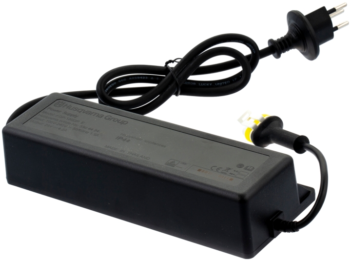 Strømforsyningsenhed 42A Ch i gruppen  hos GPLSHOP (5904424-03)