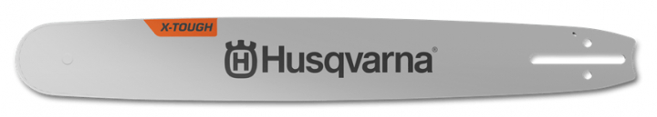 Husqvarna X-Tough sværd i metal med logo og et hul til fastgøring. Lang, smal design til motorsave.
