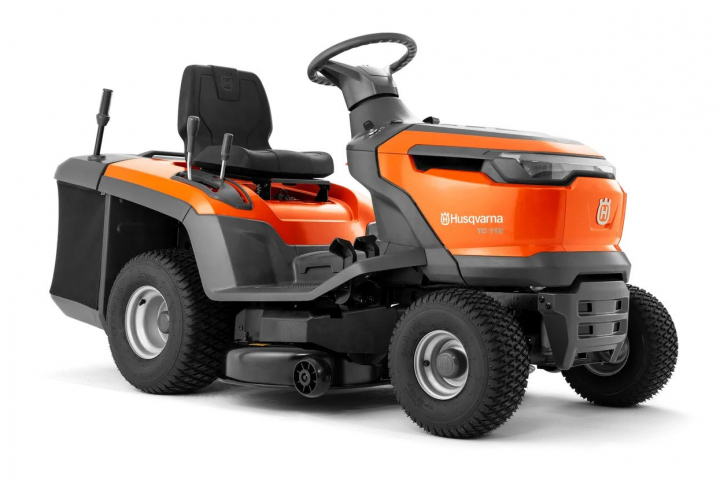 Husqvarna TC 112 Havetraktor i gruppen Husqvarna Skov og have produkter / Husqvarna Frontridere & Havetraktorer / Havetraktorer hos GPLSHOP (9706222-01)