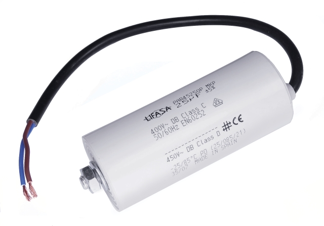 Kapacitor 25µf