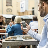 Husqvarna Automower® Limited Edition 315X + Google Nest Hub Husqvarna Automower® Limited Edition 315X + Google Nest Hub