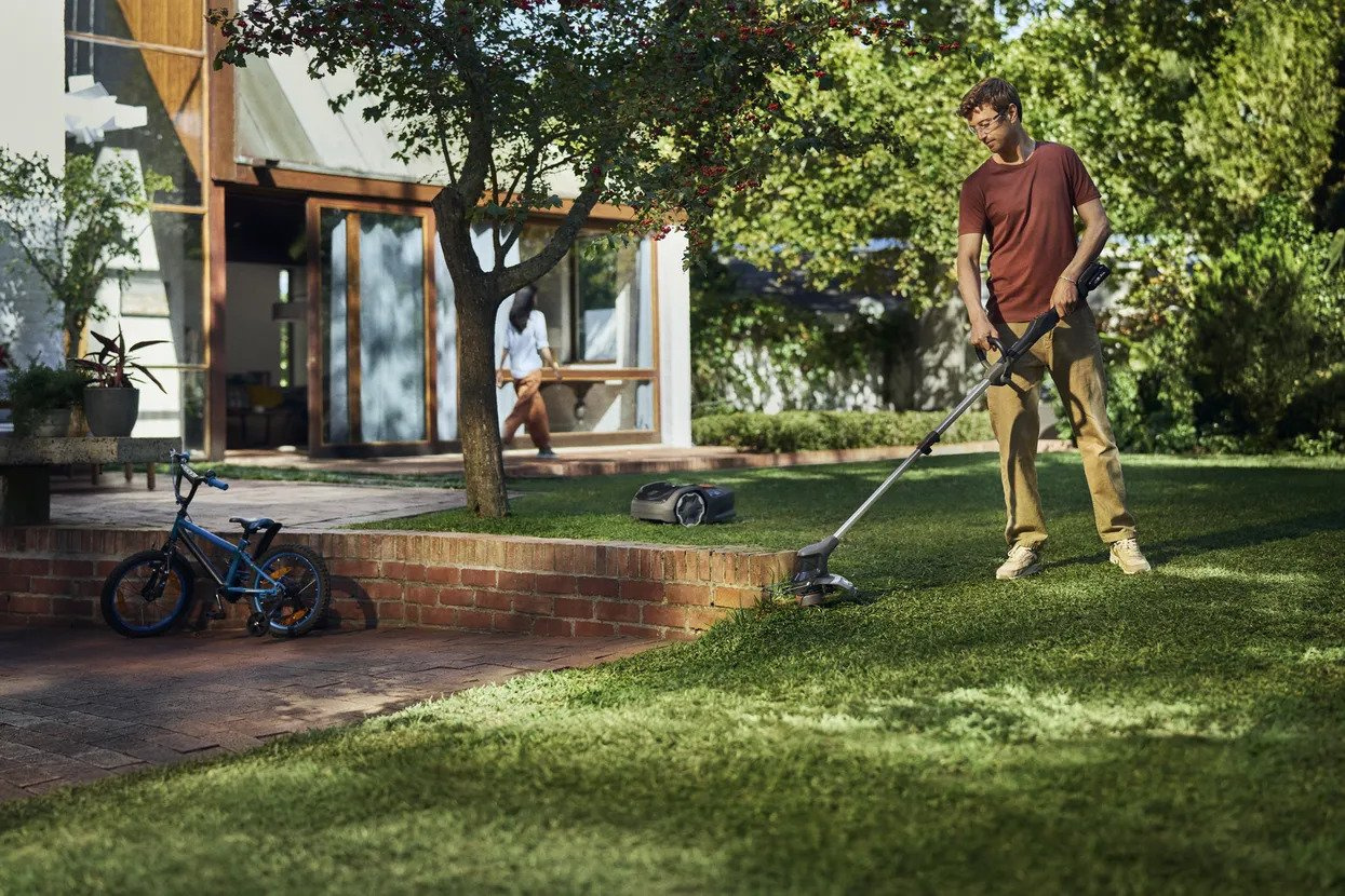 Husqvarna Aspire™ T28  + B45(2.5Ah) & C70