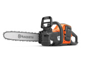Husqvarna 230i batteridrevet motorsav med batteri og oplader Husqvarna 230i batteridrevet motorsav med batteri og oplader
