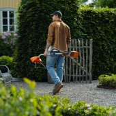 Husqvarna TH 125i Fræser uden batteri og oplader Husqvarna TH 125i Fræser uden batteri og oplader